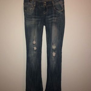 Size 3 Almost Famous jeans!